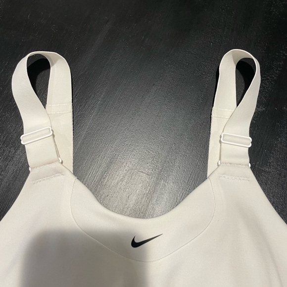 NIKE Dri-Fit Women’s Adjustable Sports Bra - Picture 6 of 7